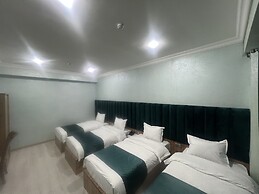 Loft Hotel