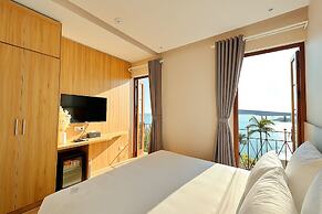 HANZ Lagoon Sunset Boutique Hotel