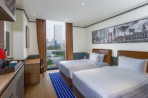 Ashley Tugu Tani Menteng