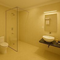 HOTEL ZION INN