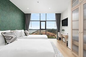 NAKA-RAJ Escape Hotel