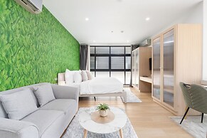 NAKA-RAJ Escape Hotel