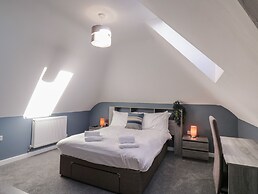 Magnolia House