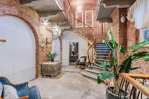The Lucca Heritage Retreat