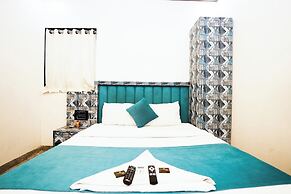 Hotel Versova Inn
