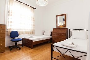 Koukaki Vintage Look 2BR Apt w Balcony