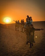 Desert Domes Camp