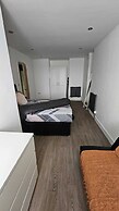 Luxurious 2-bed Apartment, Duchy Cosy Corner