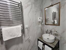 Delin Hotel