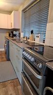 2 Bed Annex Sleeps 6, 7 Min Drive From the Beach!