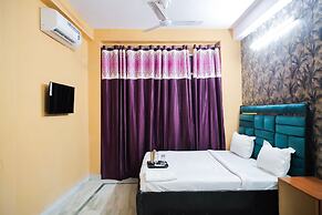 Roomshala 155 Hotel JPC