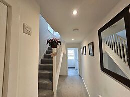 Ipswich - 3 Beds - Sleeps 6 - Private Garden