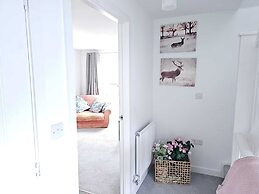 Ipswich - 3 Beds - Sleeps 6 - Private Garden