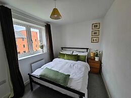 Ipswich - 3 Beds - Sleeps 6 - Private Garden
