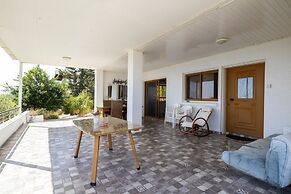 Captivating 2-bed House