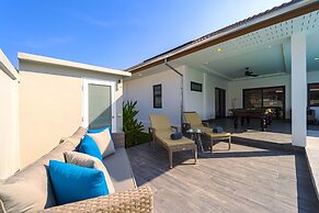 Modern 3 Bedroom Private Pool Villa -ML7