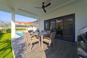 Modern 3 Bedroom Private Pool Villa -ML7