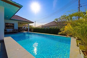 Modern 3 Bedroom Private Pool Villa -ML7