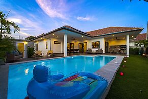 Modern 3 Bedroom Private Pool Villa -ML7