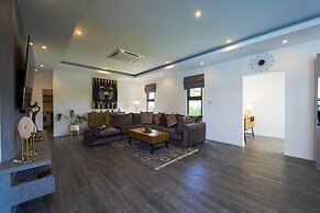 Modern 3 Bedroom Private Pool Villa -ML7
