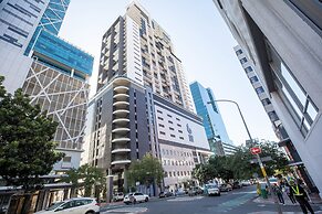 16 On Bree Unit 1713
