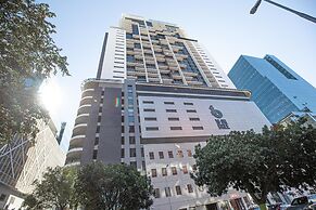 16 On Bree Unit 1713