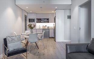 16 On Bree Unit 1713