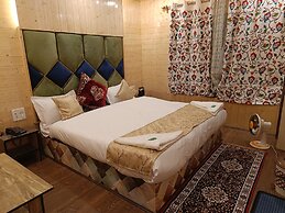 Hotel Pahalgam View