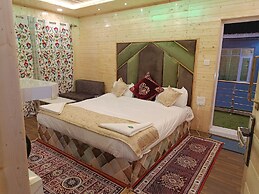 Hotel Pahalgam View
