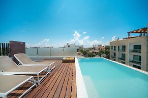 The Loft - Just 4 blocks from the beach