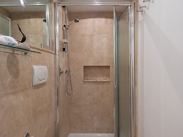 Esquilno Garden Apartment