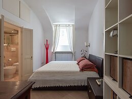 Esquilno Garden Apartment