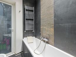 Coronari Enchanting Two Bedroom Apartment