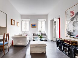 Coronari Enchanting Two Bedroom Apartment