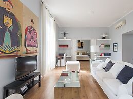 Luxury Apartment Auditorium
