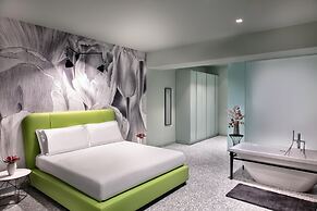 Lady Rose Privilege Suite