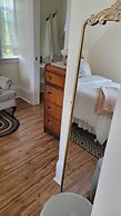 Clinton Pond Bed and Breakfast