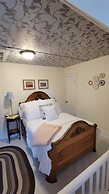 Clinton Pond Bed and Breakfast