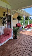 Clinton Pond Bed and Breakfast