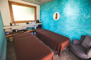 Kula Maya Boutique Hotel & Spa