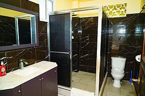 Diamond Cut Villa & Suites