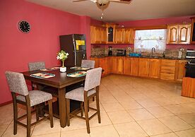 Diamond Cut Villa & Suites