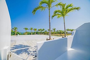 SANTORINI HOTEL&VILLAS MIYAKOJIMA