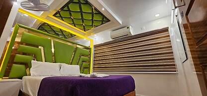 Anugraha Houseboats