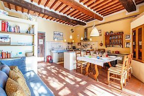 Tuscan Home Panoramic Hills Private Terrace
