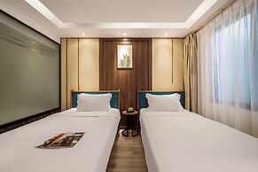 Brilliant Majestic Hotel