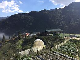 Scenic Views Farmstay & Hostel