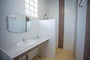Nakarin Hotel