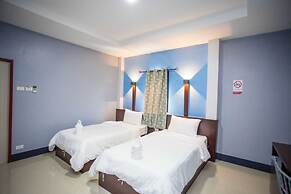 Nakarin Hotel