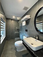 Aquarius Premium Hotel